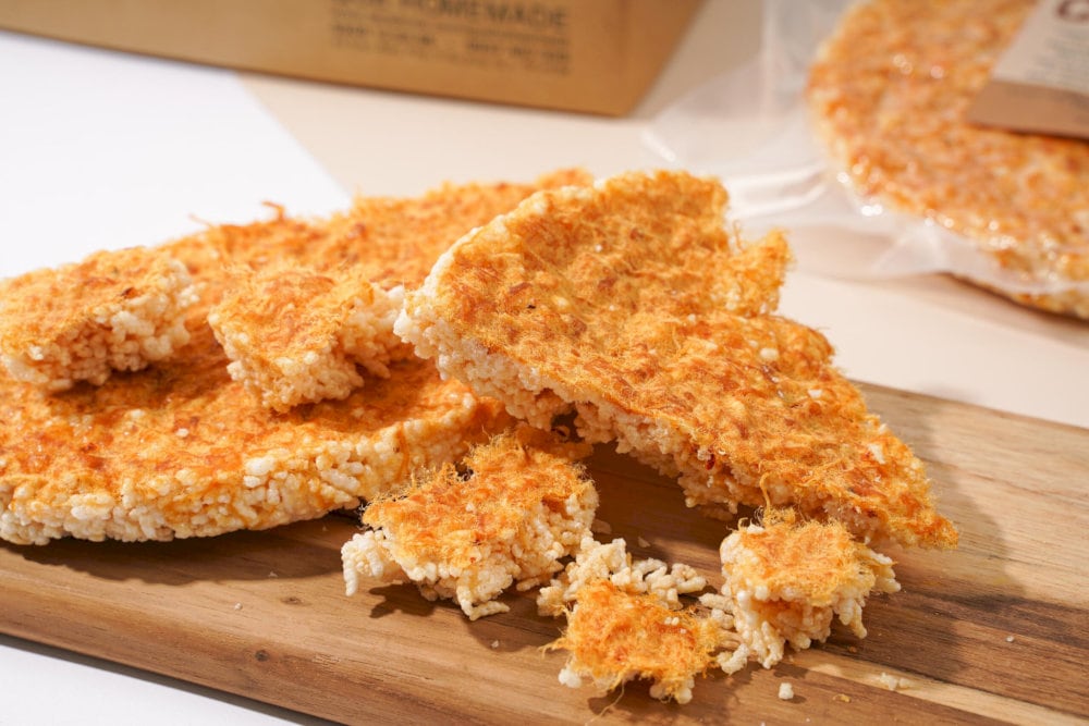 Crispy and golden, Com Chay is a beloved Vietnamese snack